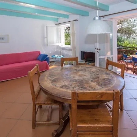 Ferienwohnung In Mit Grossem Garten * Finale Ligure